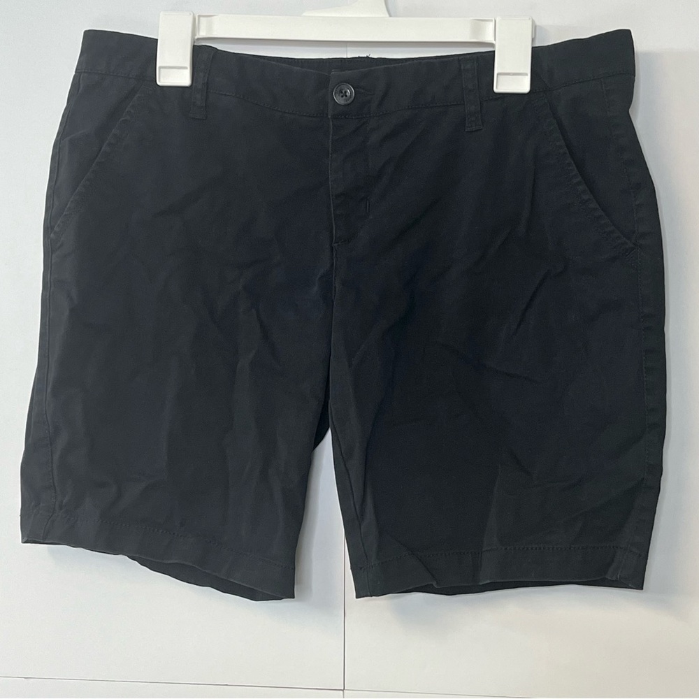 EUC Women’s Aeropostale Black Bermuda Twill Shorts. Size 14.